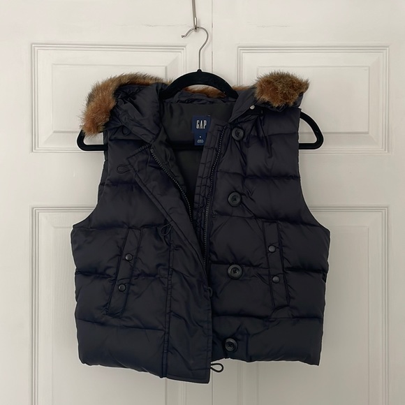 Y2K Cropped Faux Fur Gap Vest - Picture 1 of 6